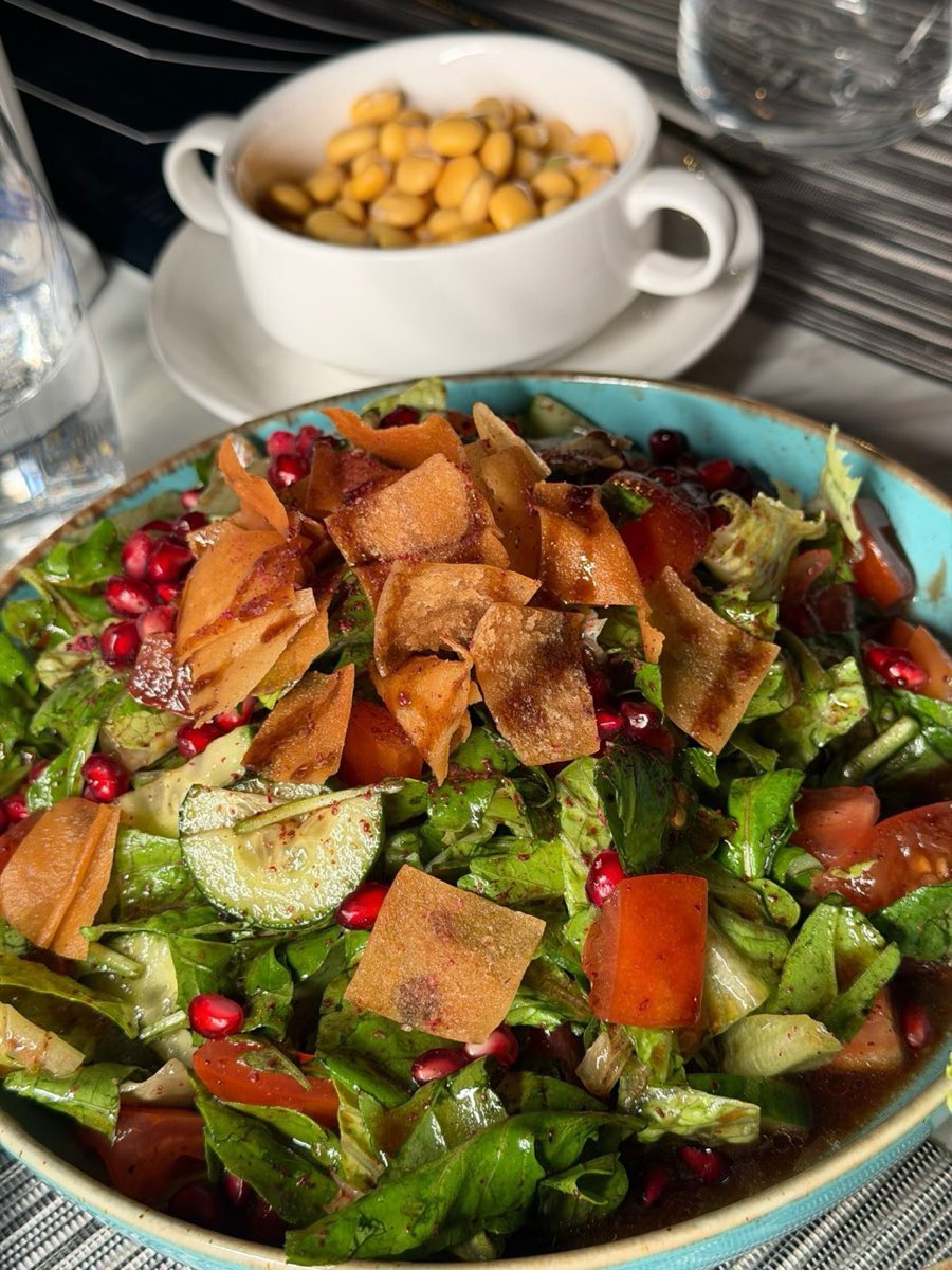 Fattoush — The tangy, crackling bread salad of the Lebanese table