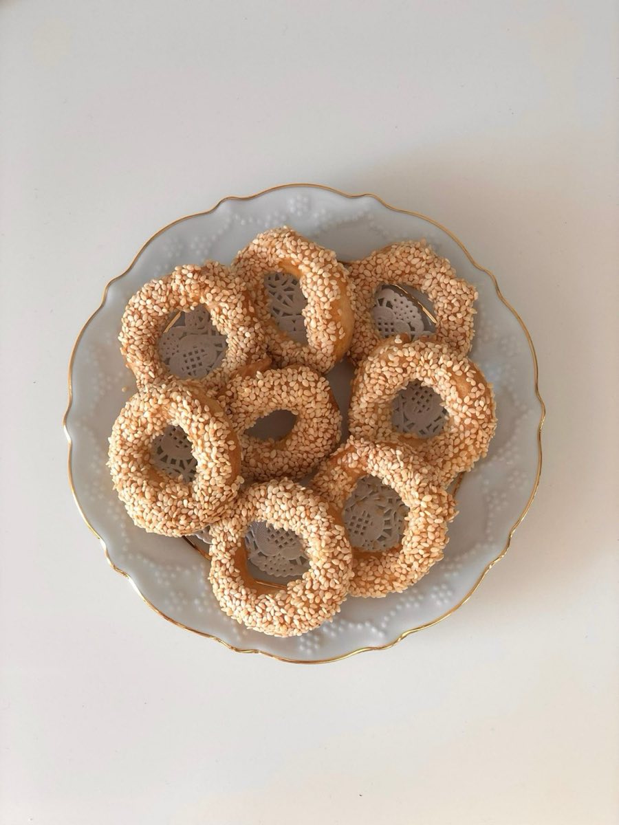 Idlib Sesame and Anise Ring Cookies — Hard, golden ring-shaped cookies encrusted with sesame seeds and scented with anise and fennel